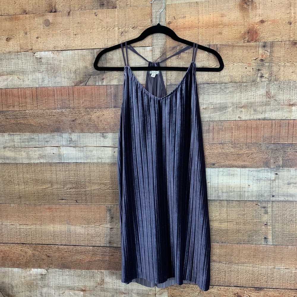 Eyeshadow velvet slip dress